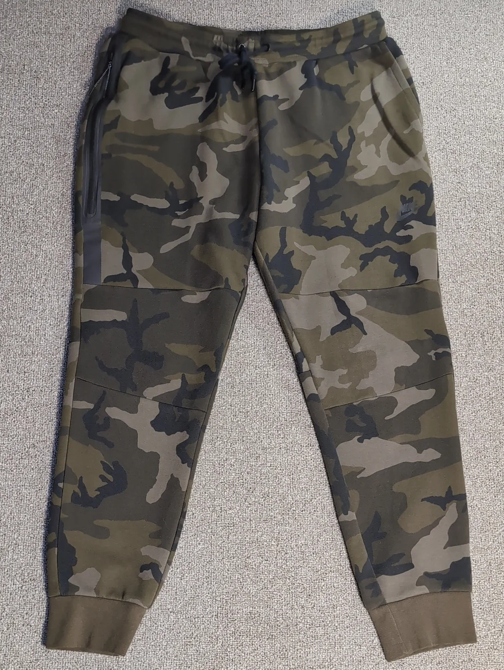 Nike NSW Tech Fleece Camo Jogger Sweat Pants Size XL Green/Brown EUC